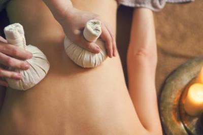 Herbal Stamp Massage